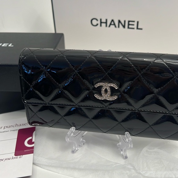 CHANEL BLACK PATENT LONG WALLET With authenticity card and Poshmark COA - Picture 1 of 11